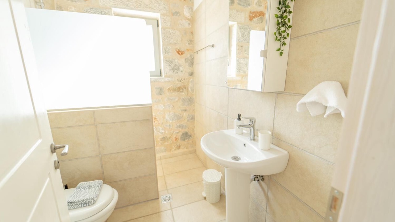 Photo of Bathroom in Lefktron