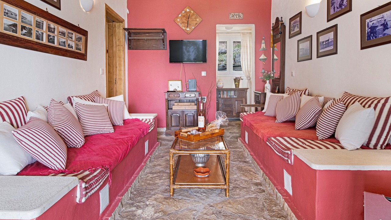 Photo of Livingroom in Perigiali