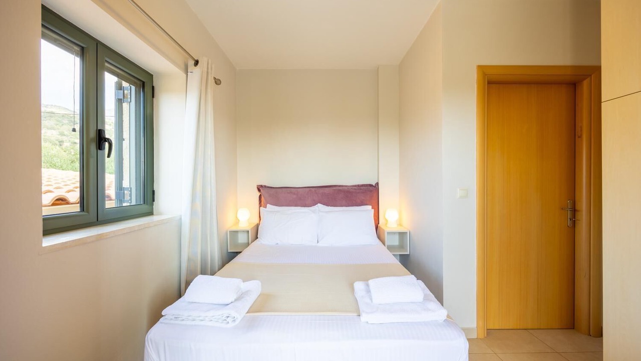 Photo of Bedroom in Lefktron
