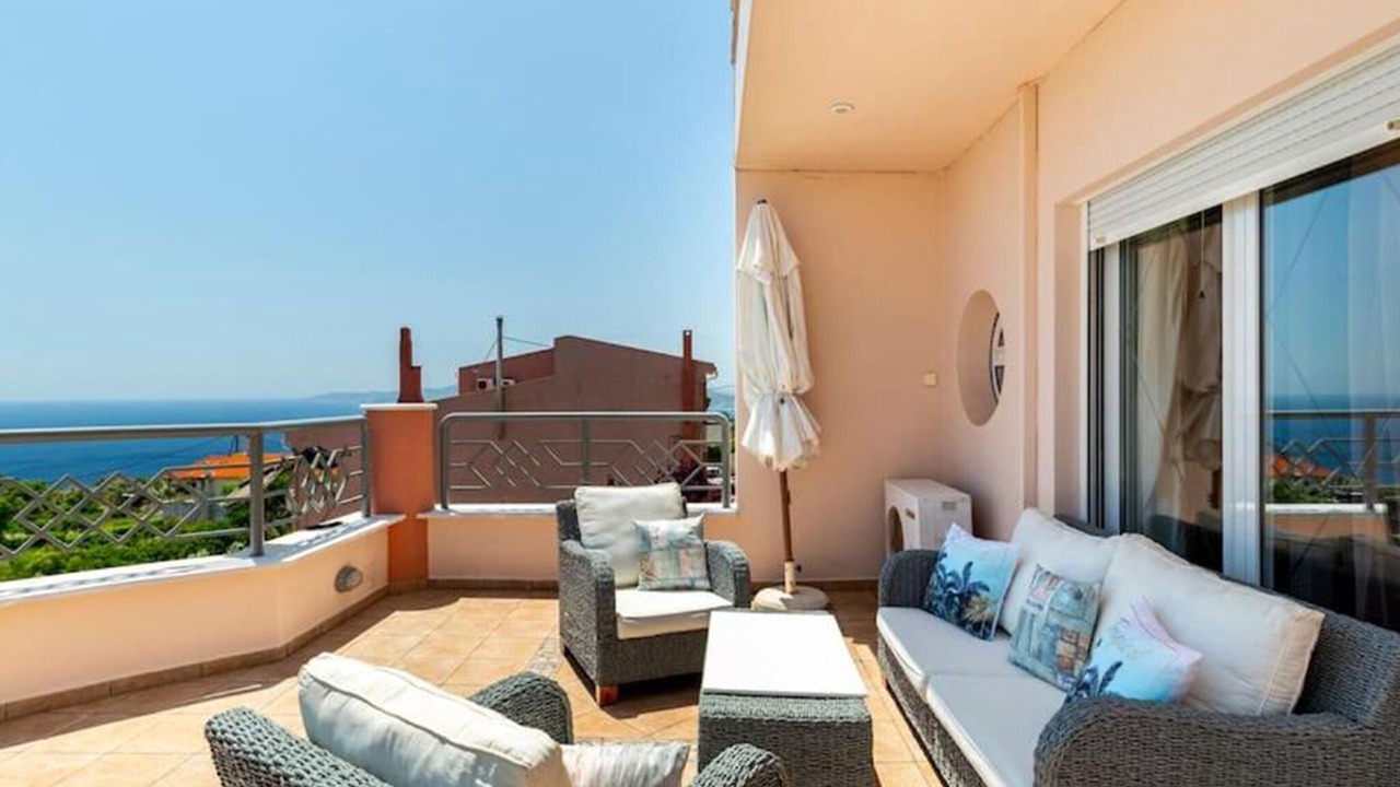 Photo of Patio Balcony in Sipiada