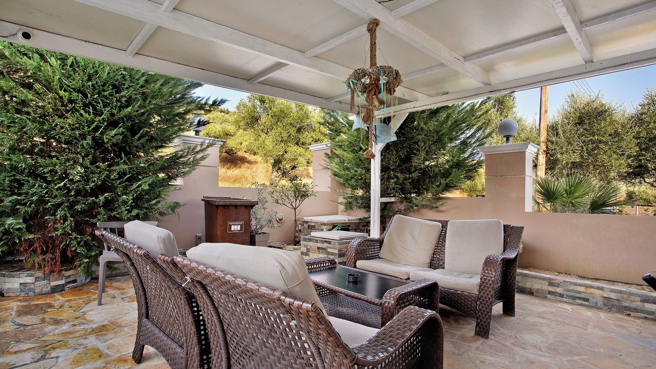 Photo of Patio Balcony in Alikanas