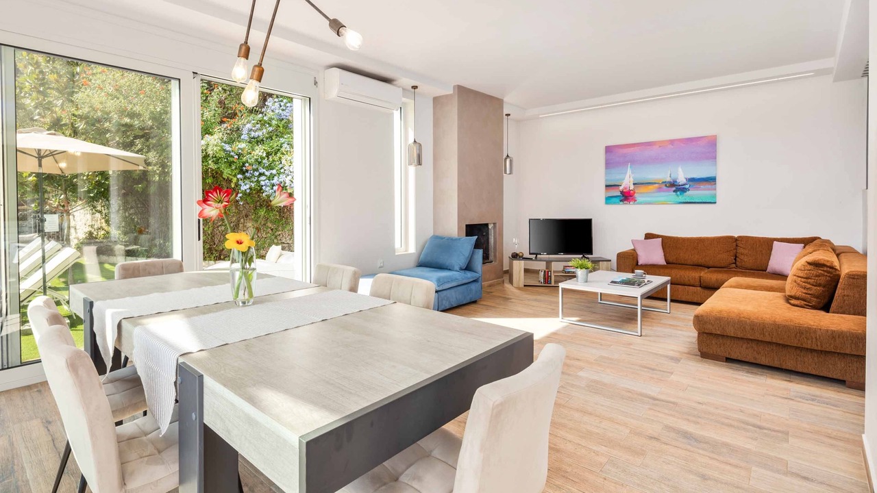 Photo of Livingroom in Agni