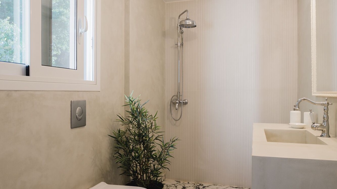 Photo of Bathroom in Agios Ioannis