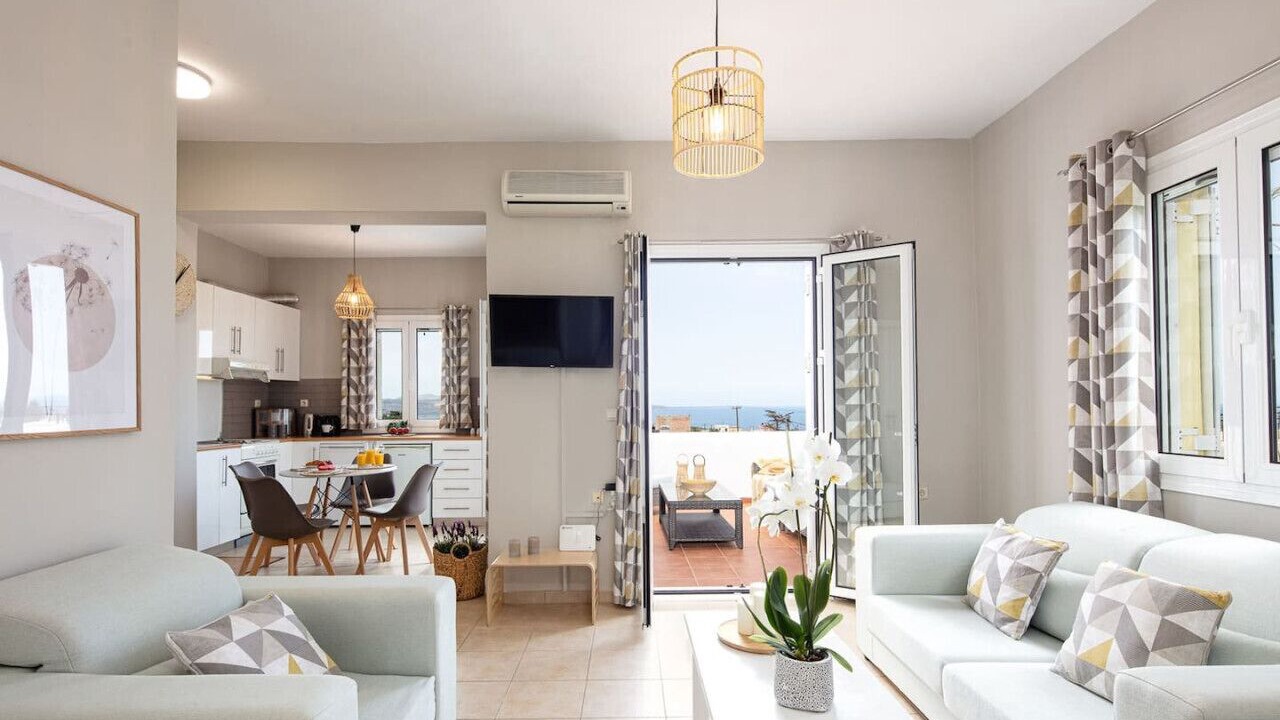 Photo of Livingroom in Plaka