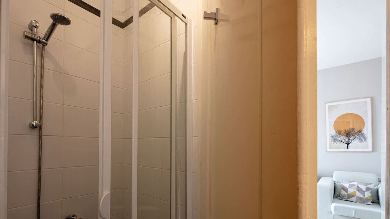 Photo of Bathroom in Plaka