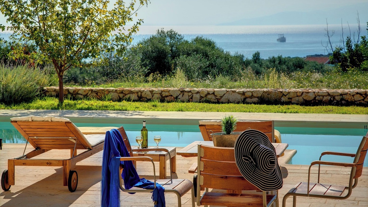 Photo of Patio Balcony in Karavados