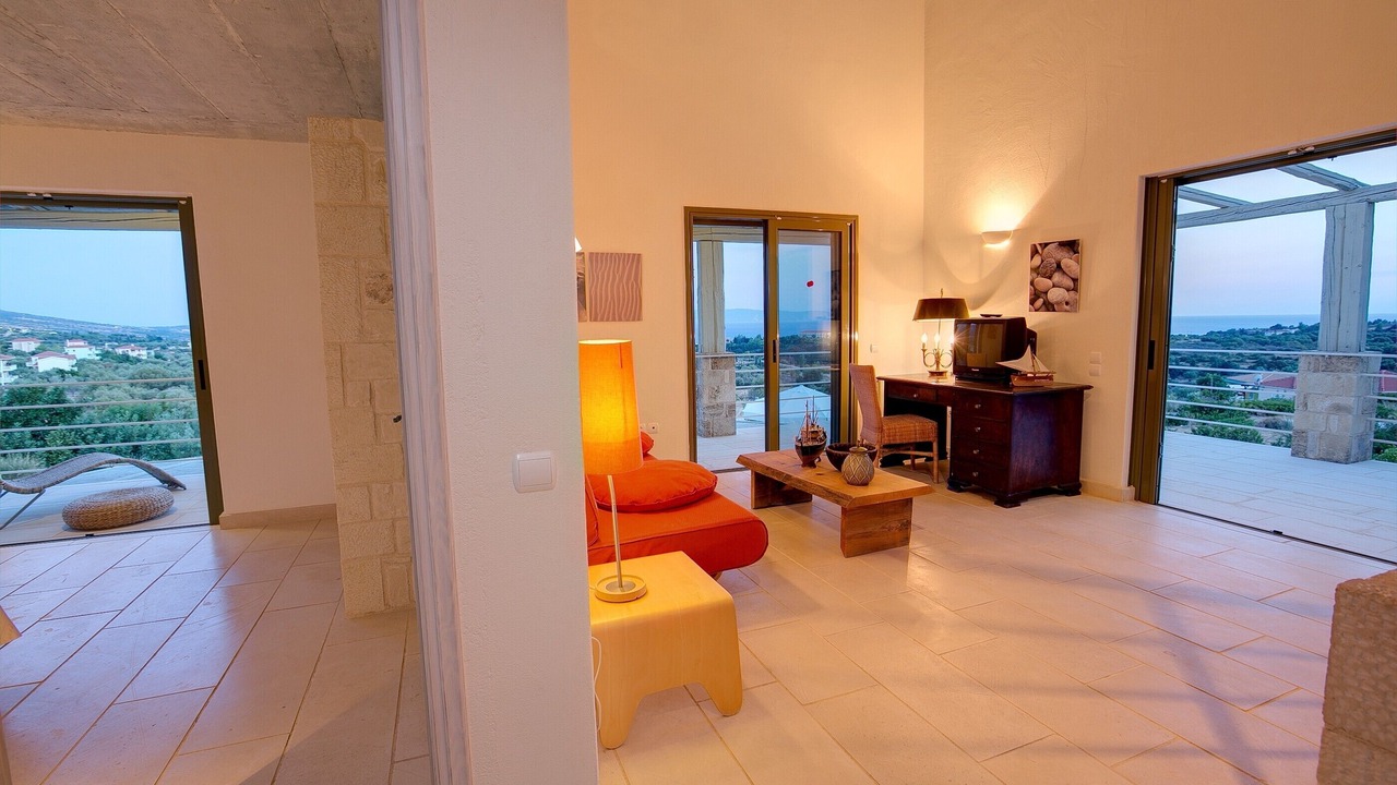 Photo of Livingroom in Karavados