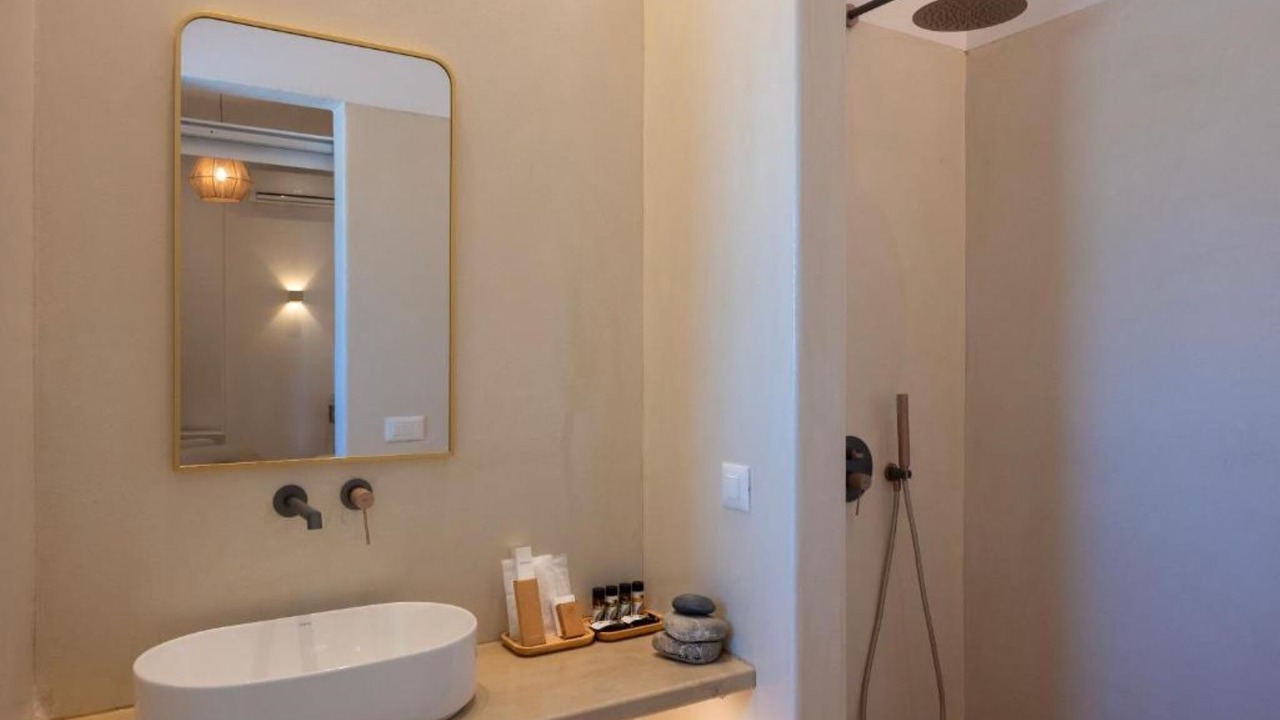 Photo of Bathroom in Ano Mera