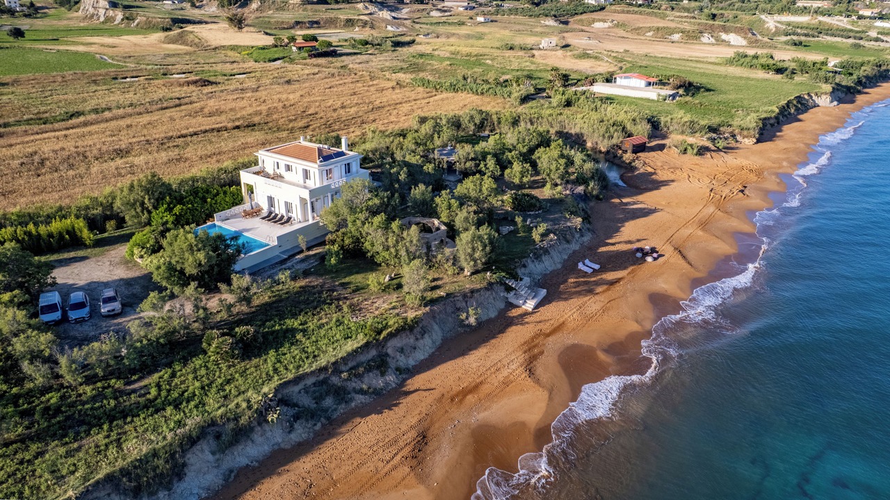 Photo of Outdoor in Paliki
