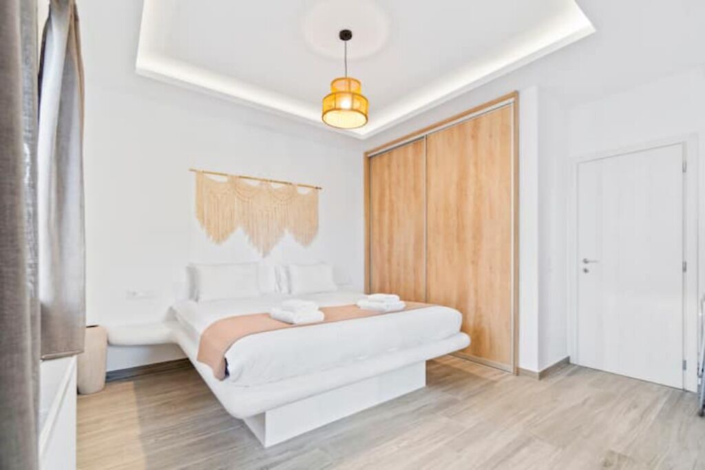 Photo of Bedroom in Paleopolis