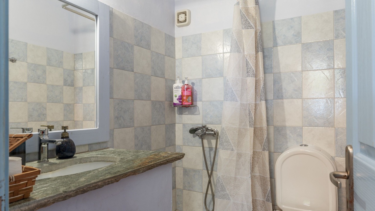 Photo of Bathroom in Agios Ioannis