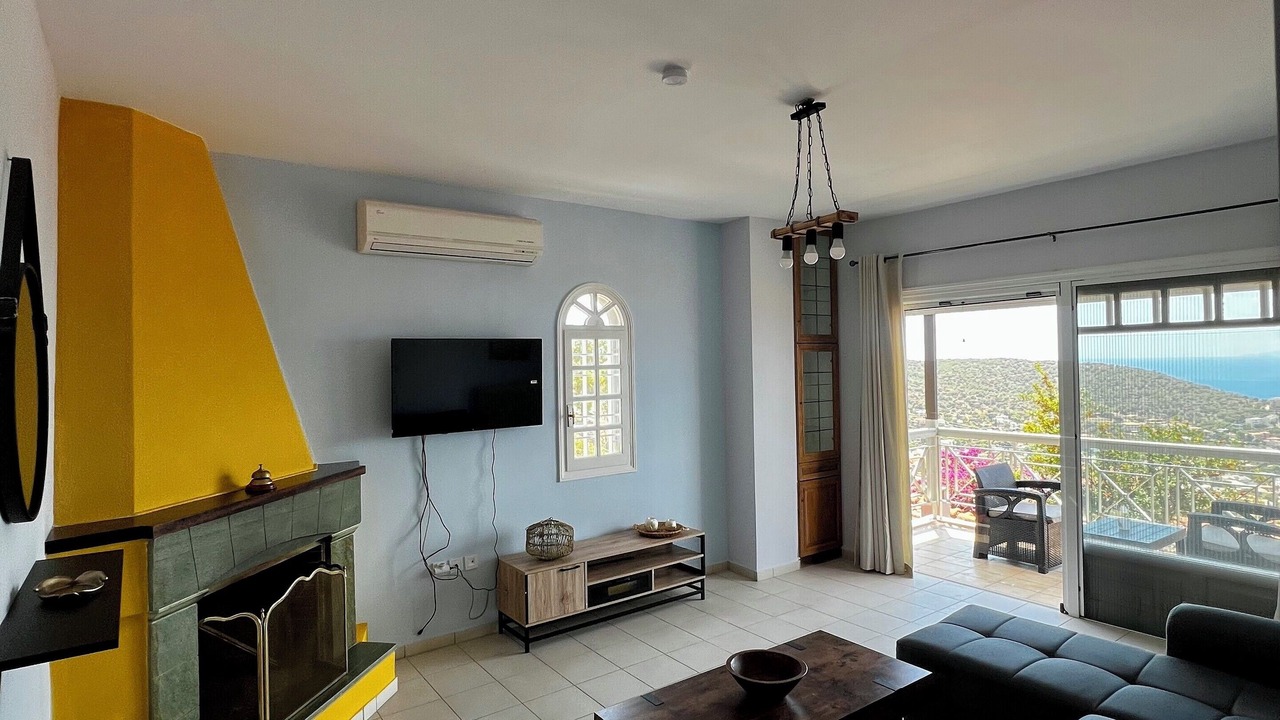 Photo of Livingroom in Saronida
