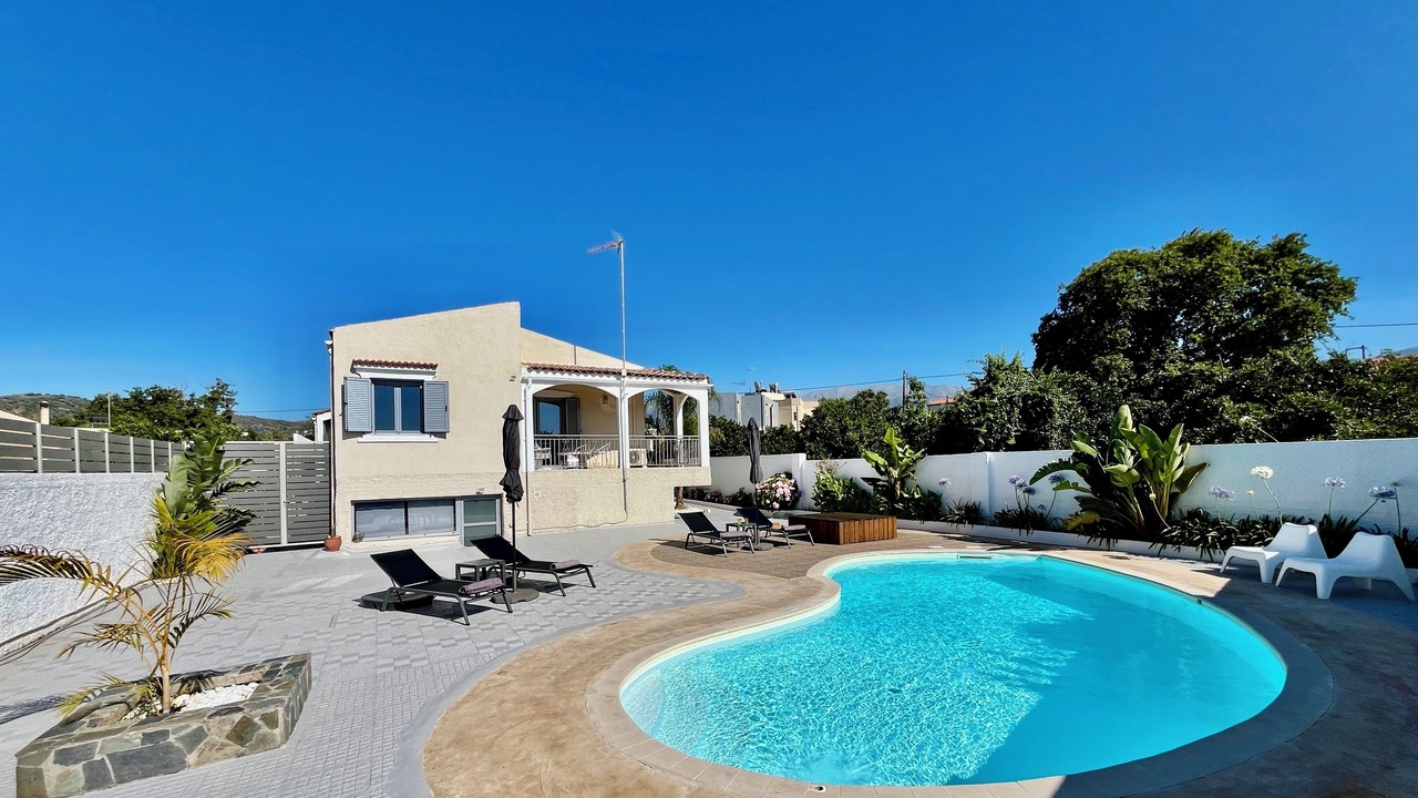 Photo of Outdoor in Alikianos