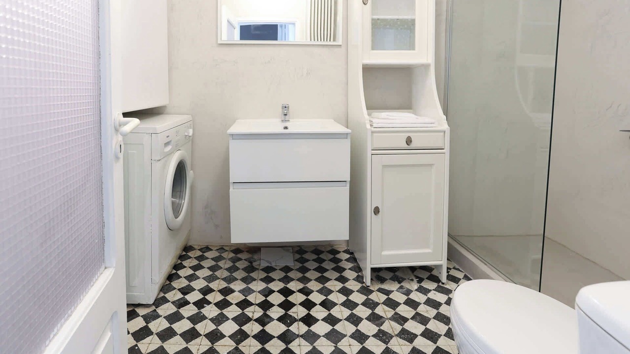 Photo of Bathroom in Ermoupoli