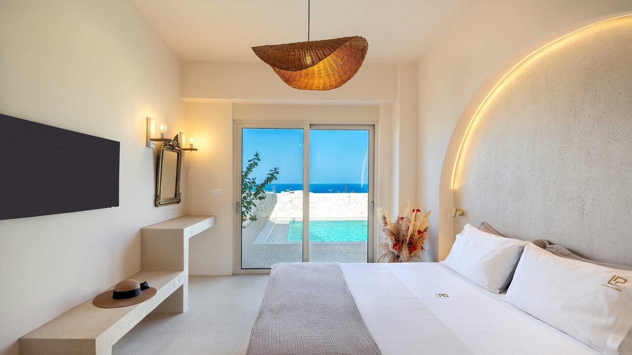 Photo of Bedroom in Violi Charaki