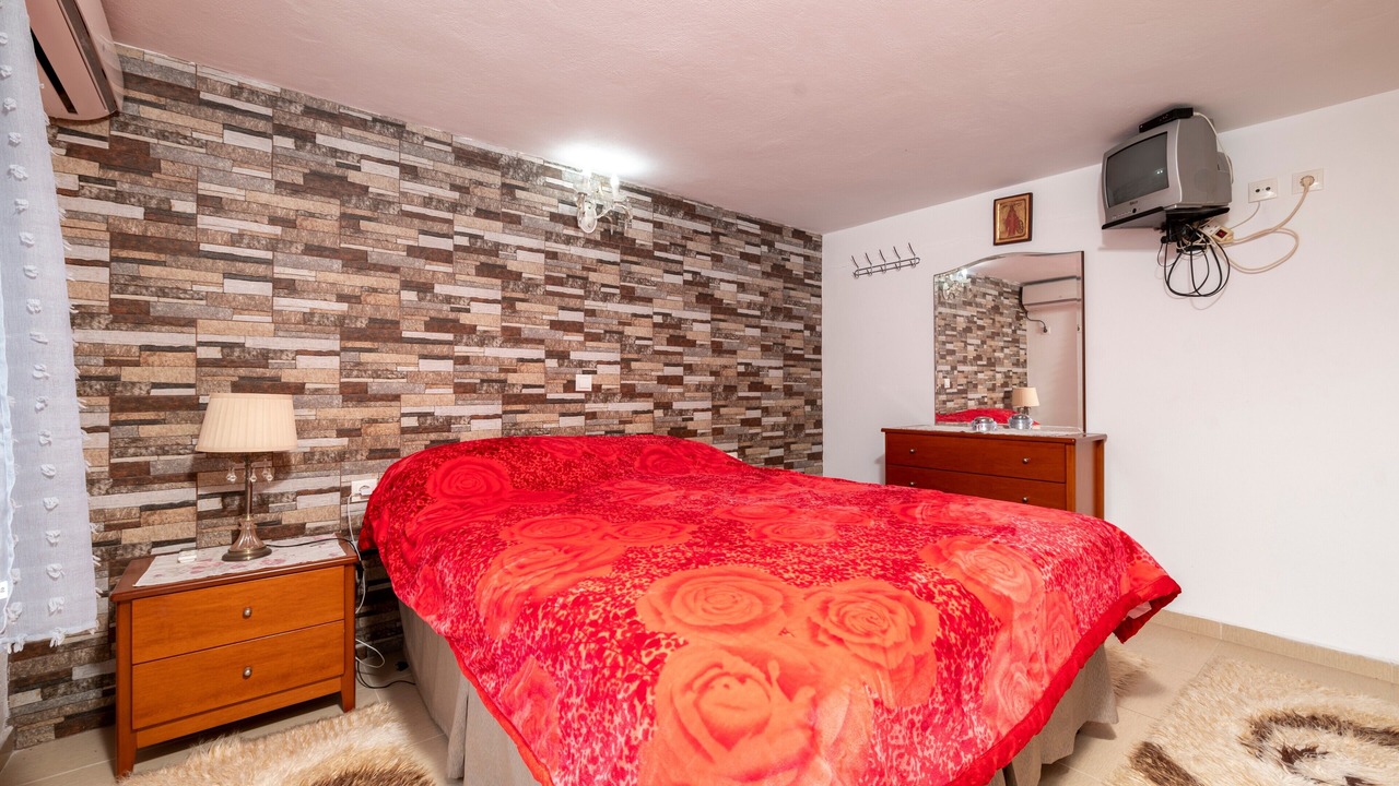 Photo of Bedroom in Kefalos