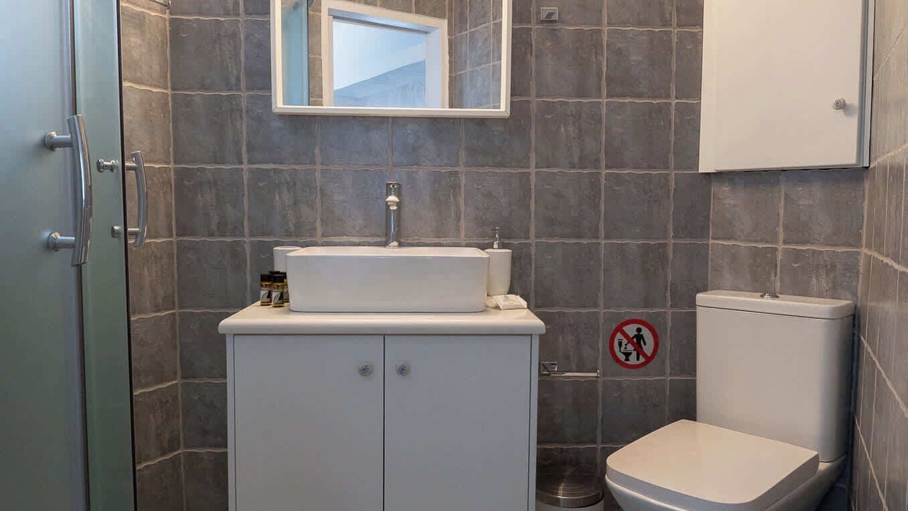 Photo of Bathroom in Diasella