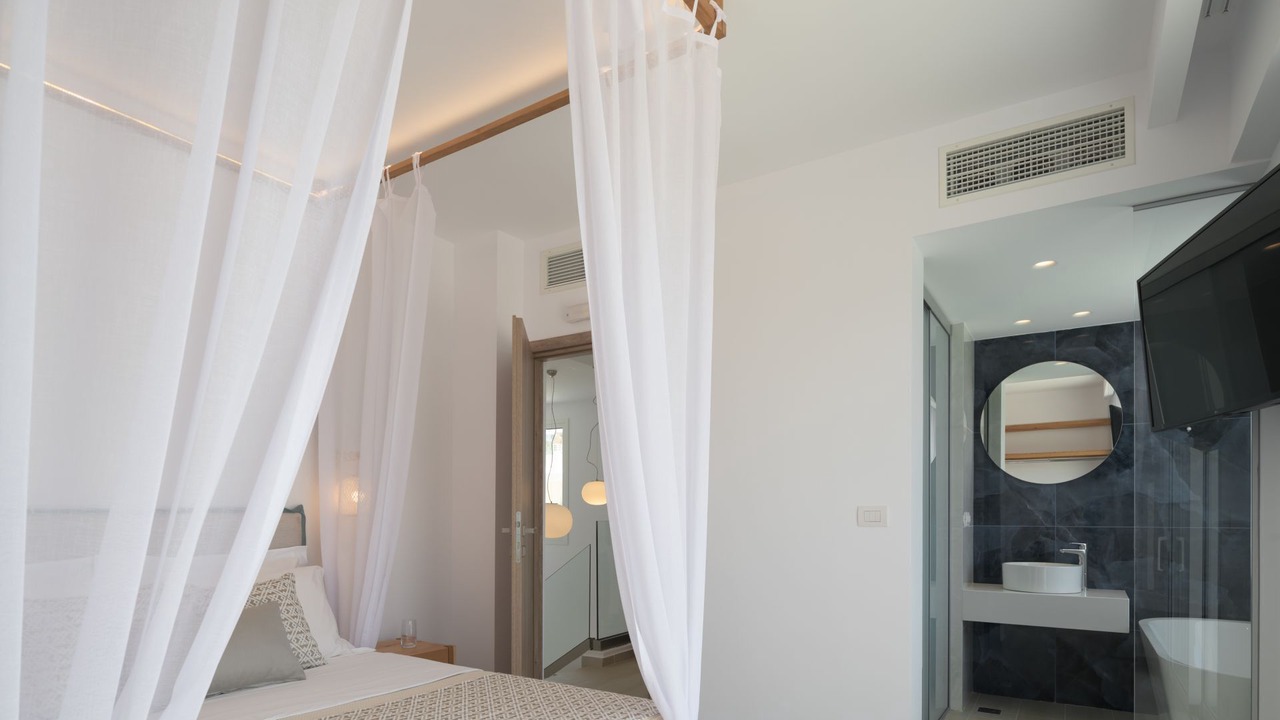 Photo of Bedroom in Pitsidia