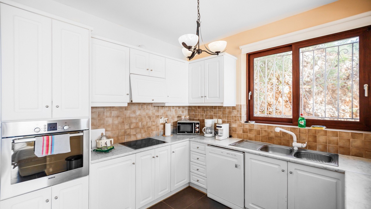 Photo of Kitchen in Skinaria