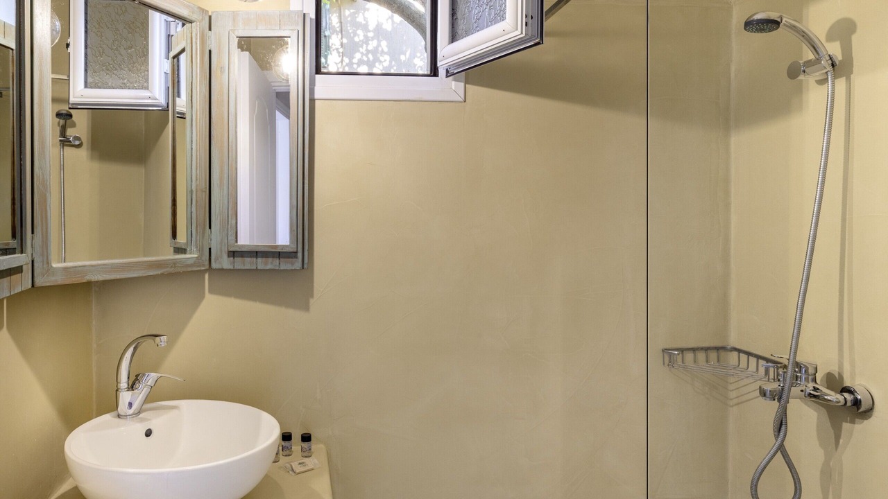 Photo of Bathroom in Karavados
