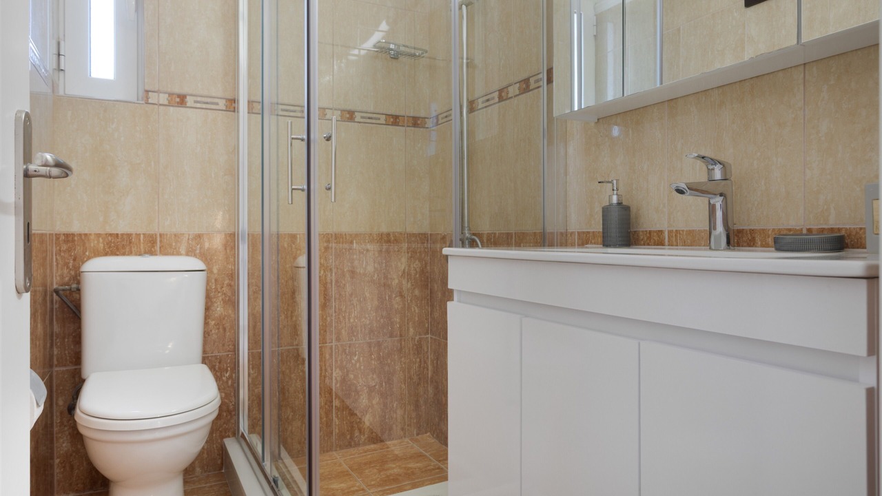 Photo of Bathroom in Fiolitis