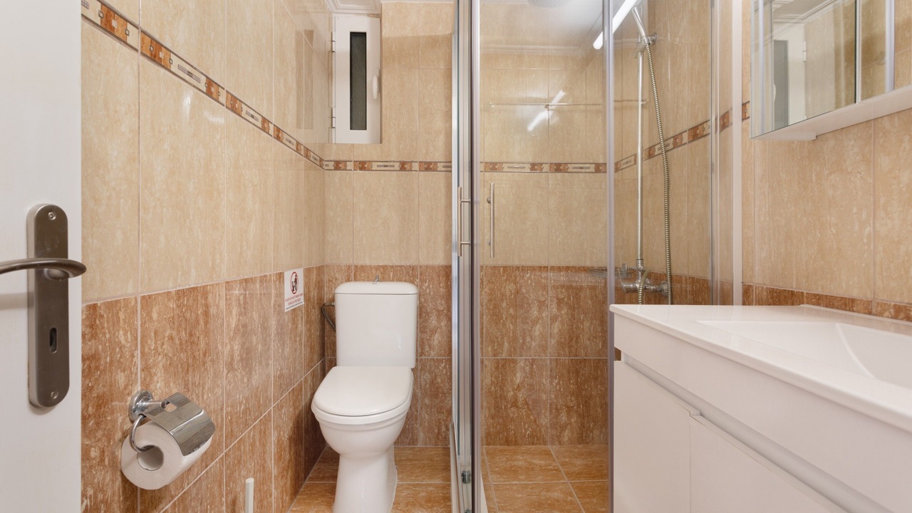 Photo of Bathroom in Fiolitis