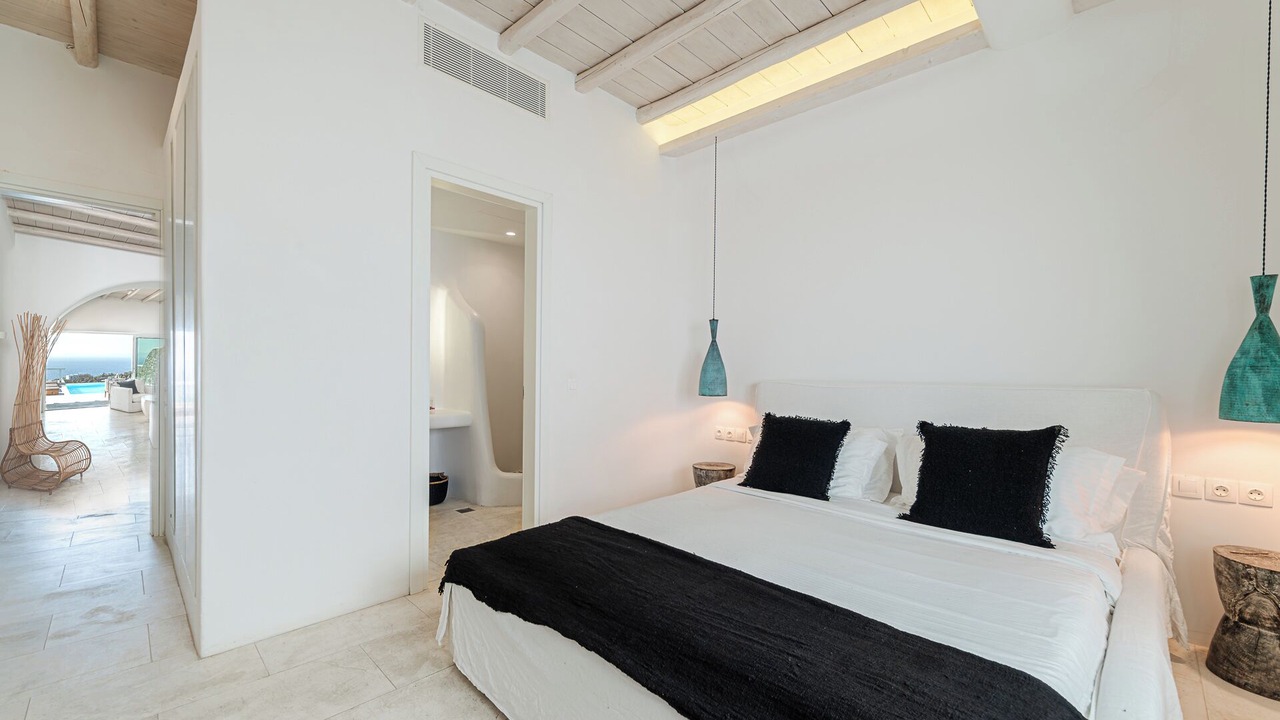 Photo of Bedroom in Faros Armenistis