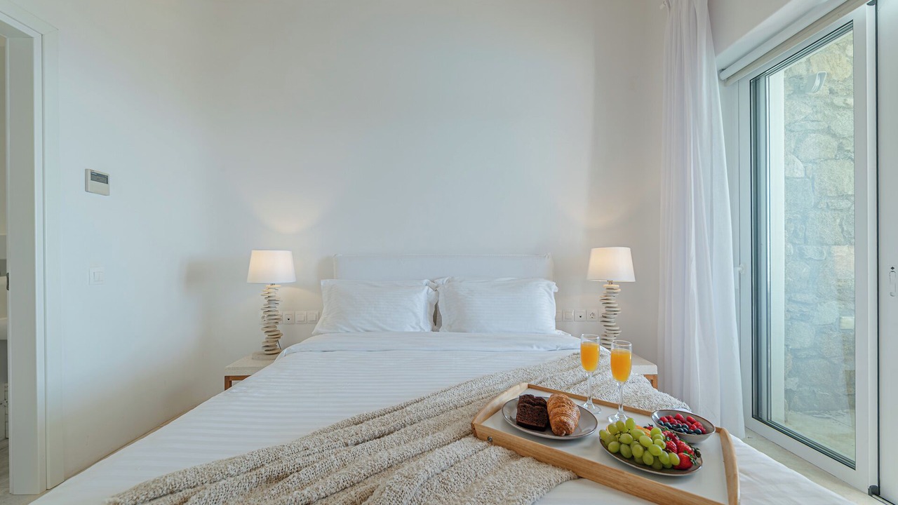 Photo of Bedroom in Faros Armenistis