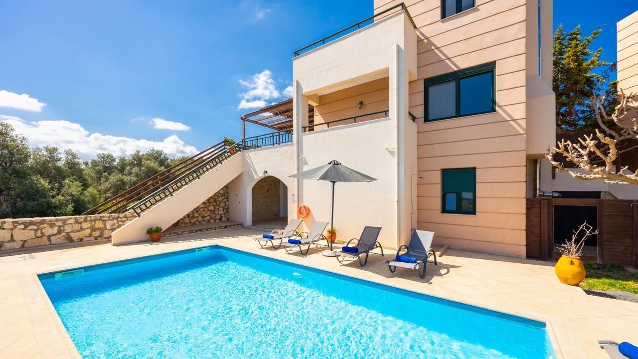 Photo of Outdoor in Gerani