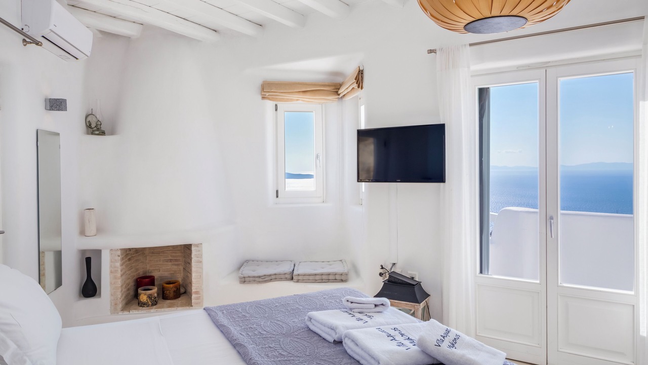 Photo of Bedroom in Faros Armenistis