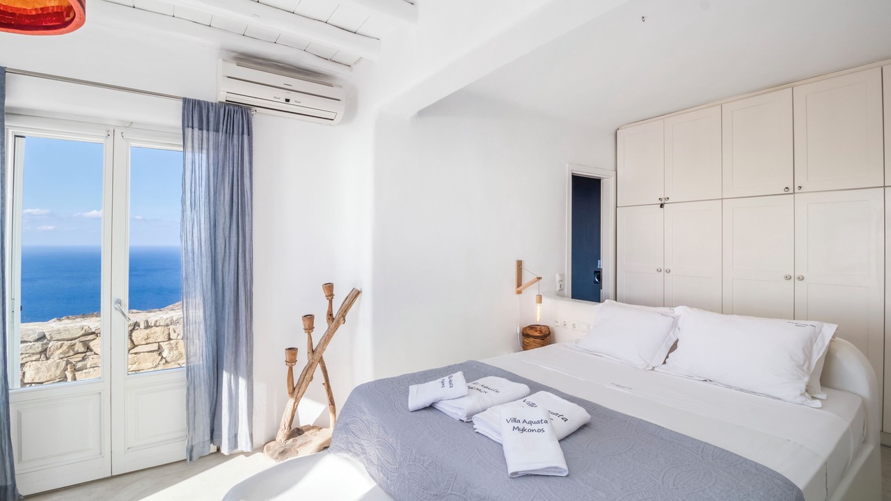Photo of Bedroom in Faros Armenistis