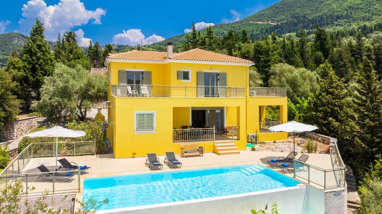 Photo of Outdoor in Mikros Gialos