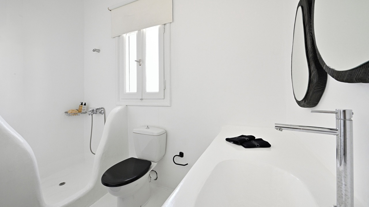 Photo of Bathroom in Agios Ioannis