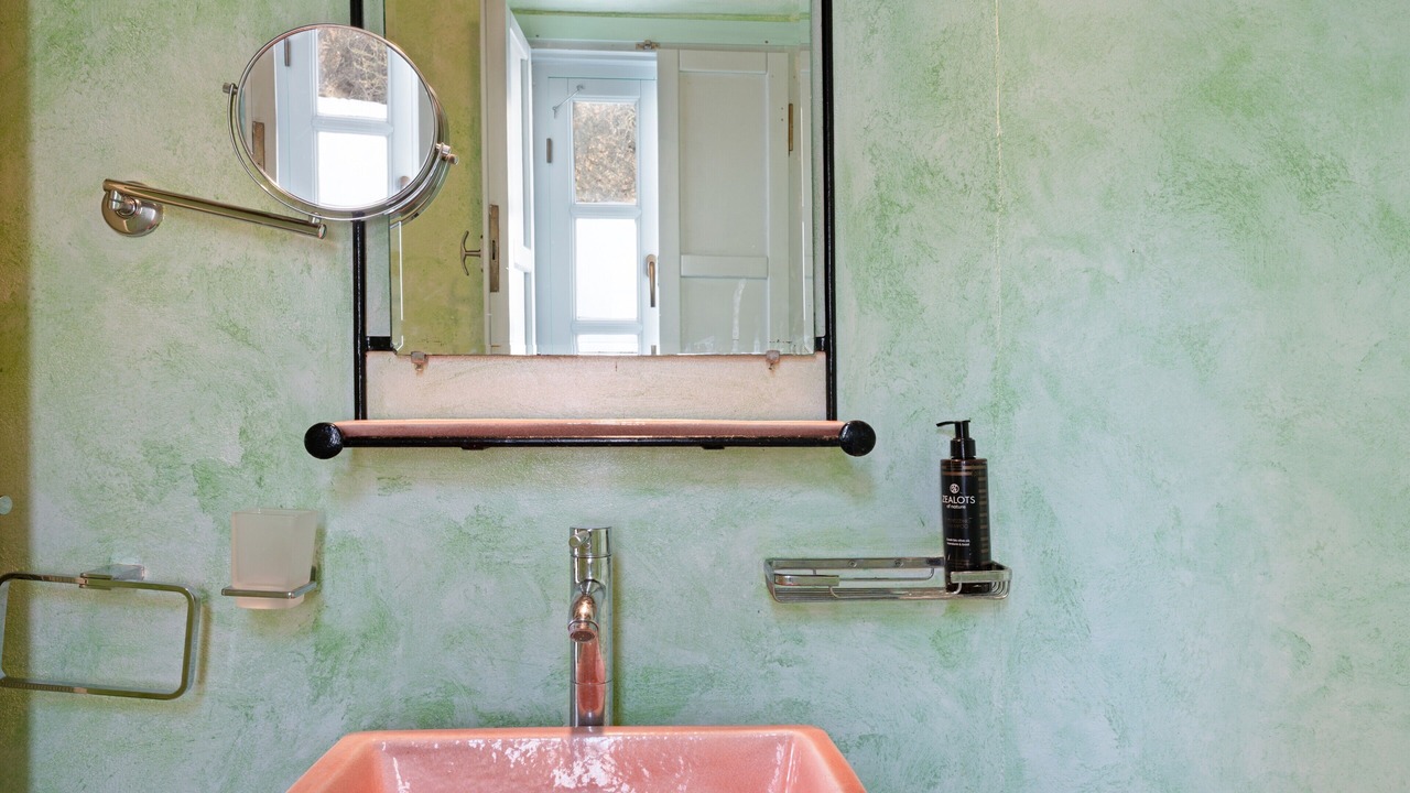 Photo of Bathroom in Skala