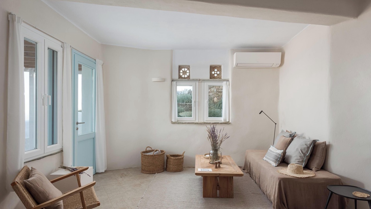 Photo of Livingroom in Tinos Town