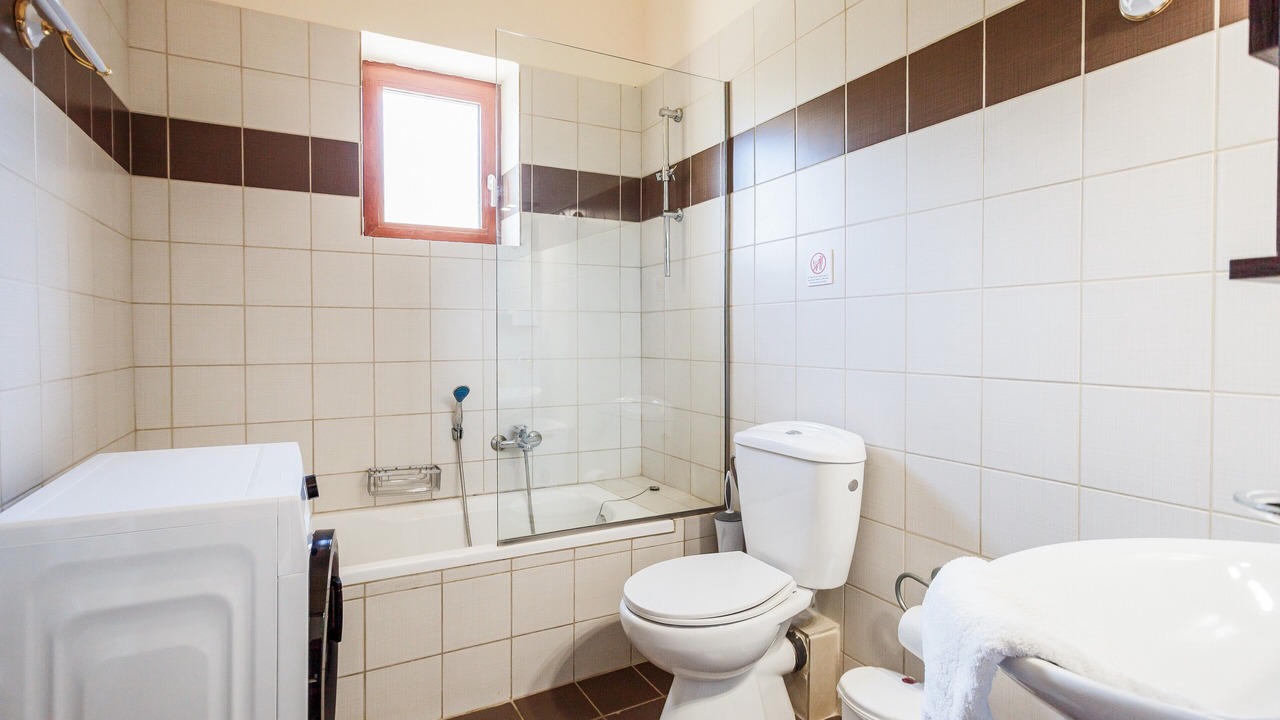 Photo of Bathroom in Elation