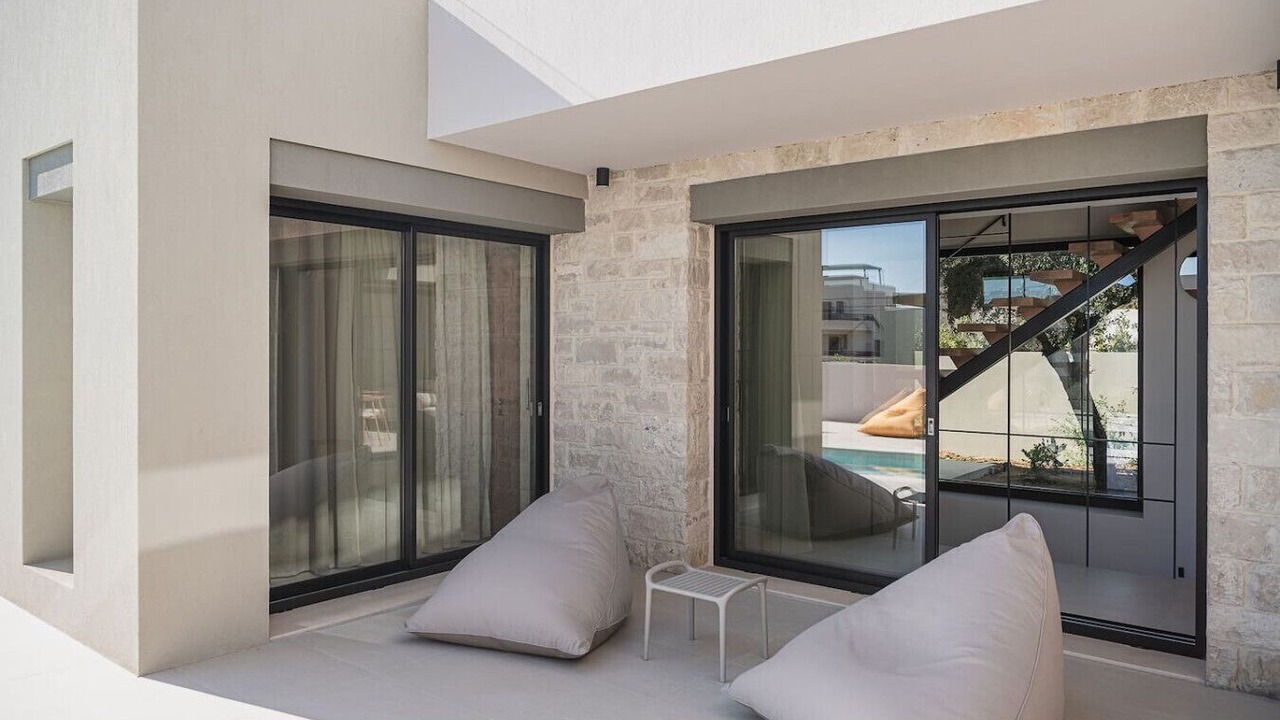 Photo of Patio Balcony in Pyrgos Psilonerou