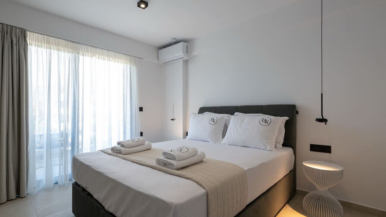Photo of Bedroom in Kalamata Marina