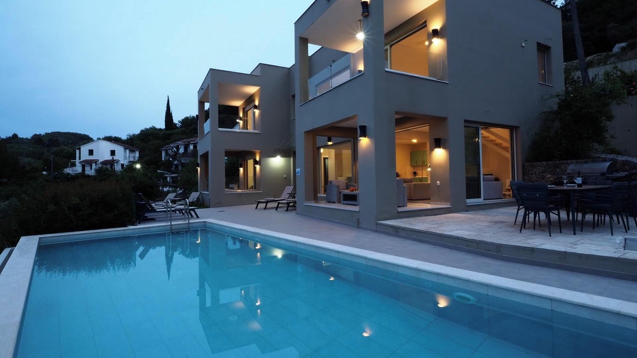 Photo of Outdoor in Notos