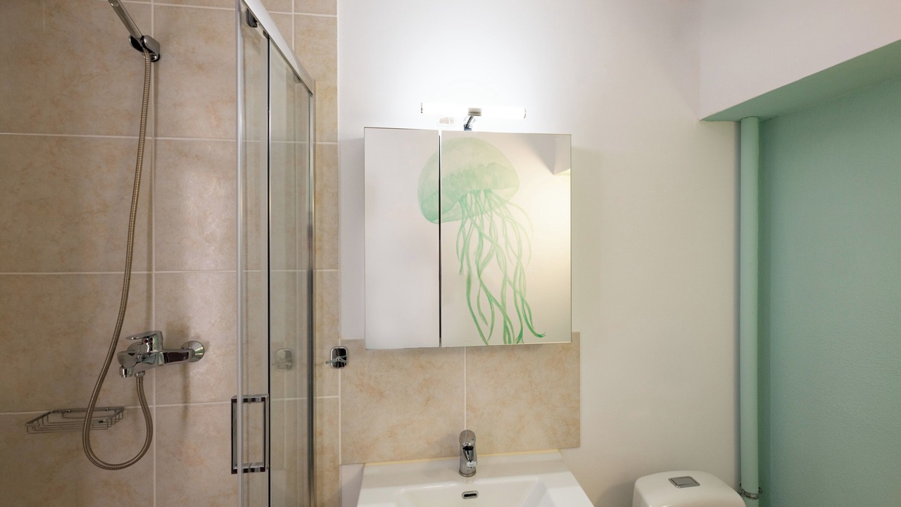 Photo of Bathroom in Adele