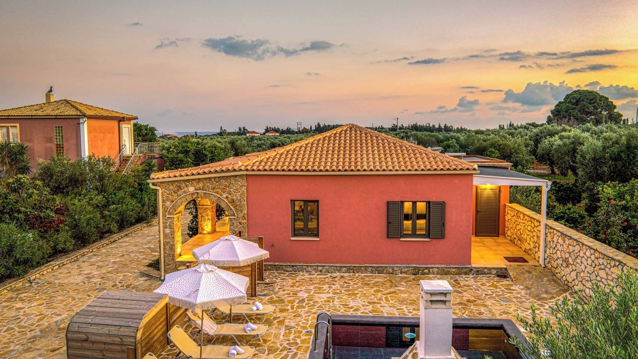 Photo of Patio Balcony in Vasilikos