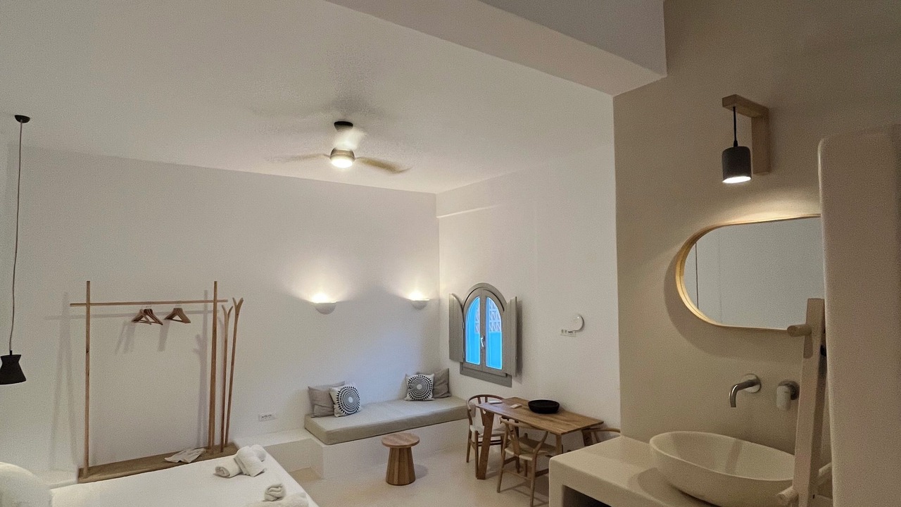 Photo of Bathroom in Ios Town