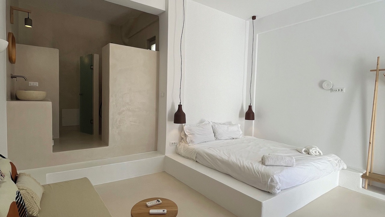 Photo of Bedroom in Ios Town