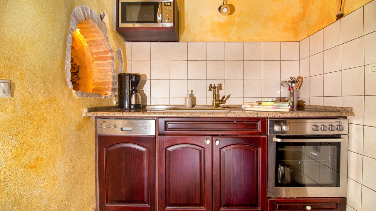 Photo of Kitchen in Samonas