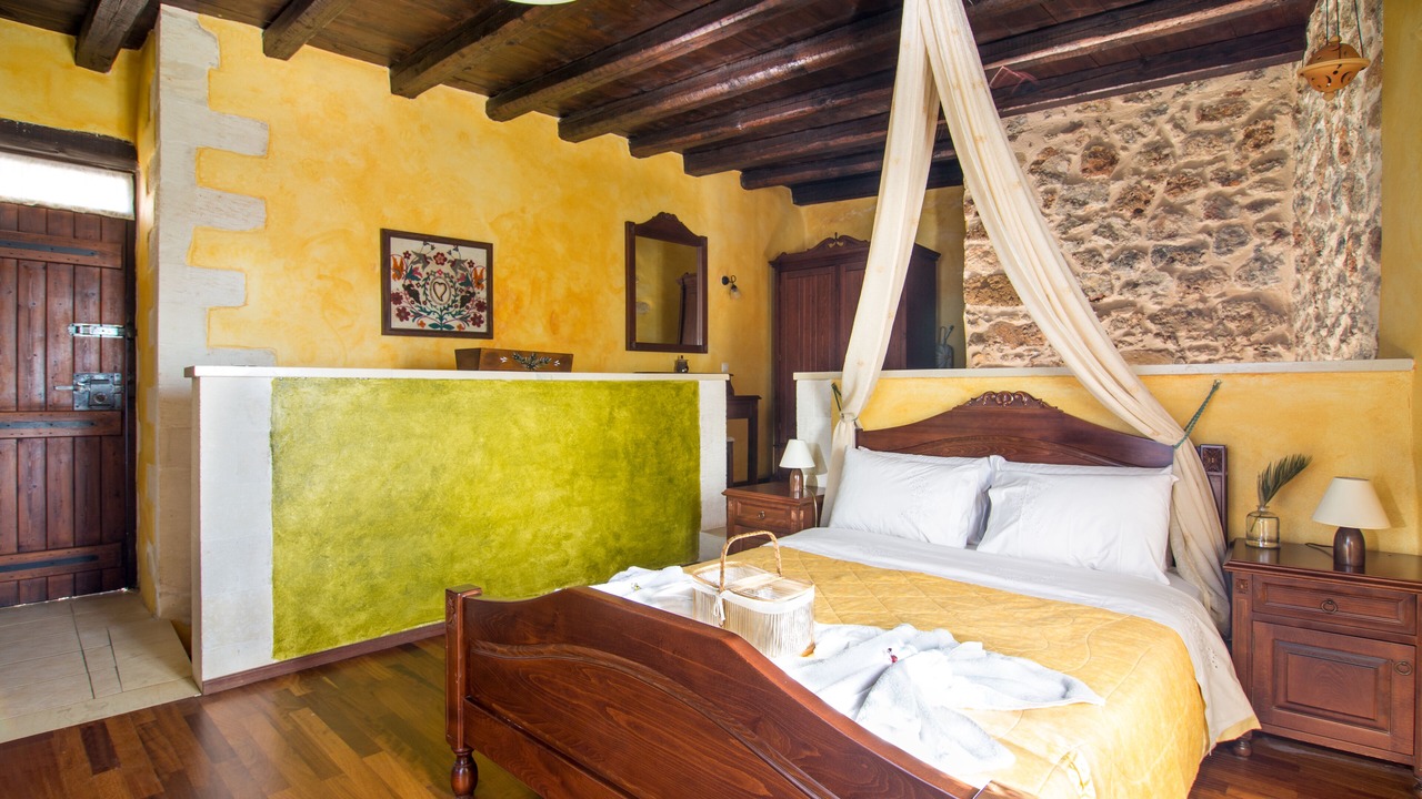 Photo of Bedroom in Samonas