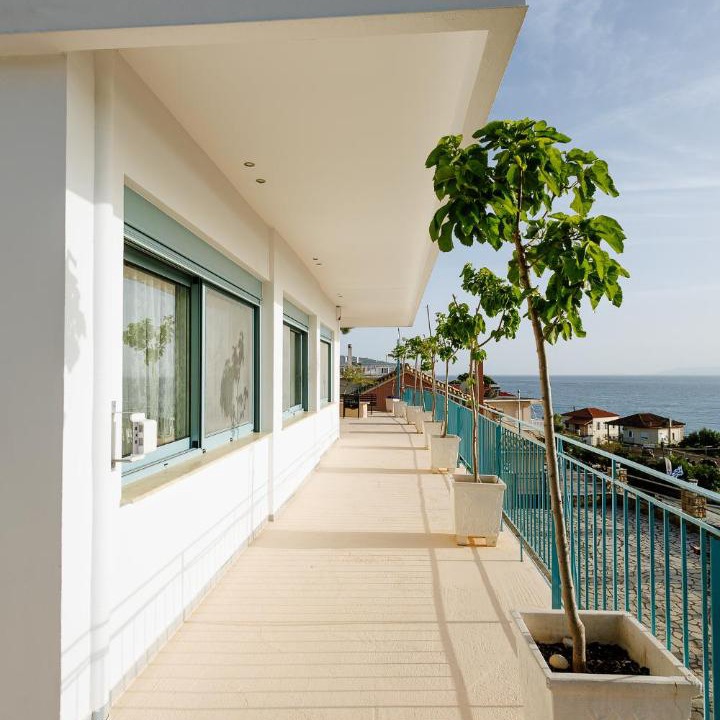 Photo of Patio Balcony in Akrogialion