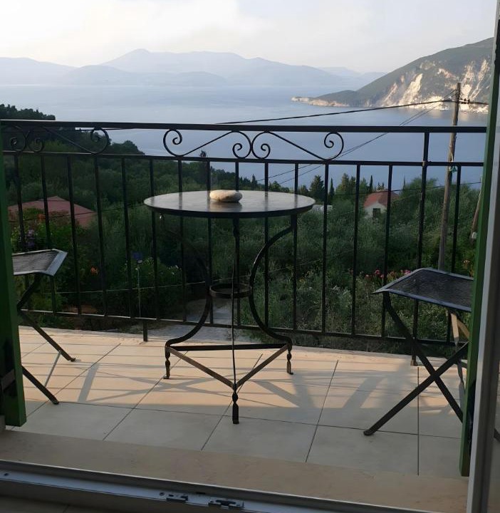 Photo of Patio Balcony in Platrithias