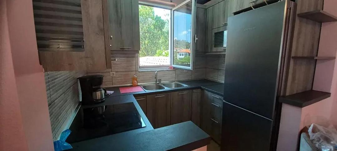 Photo of Kitchen in Maroneia-Sapes
