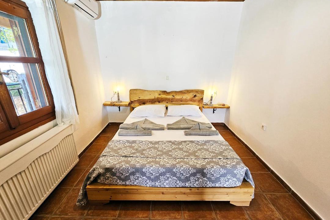 Photo of Bedroom in Marathokampos