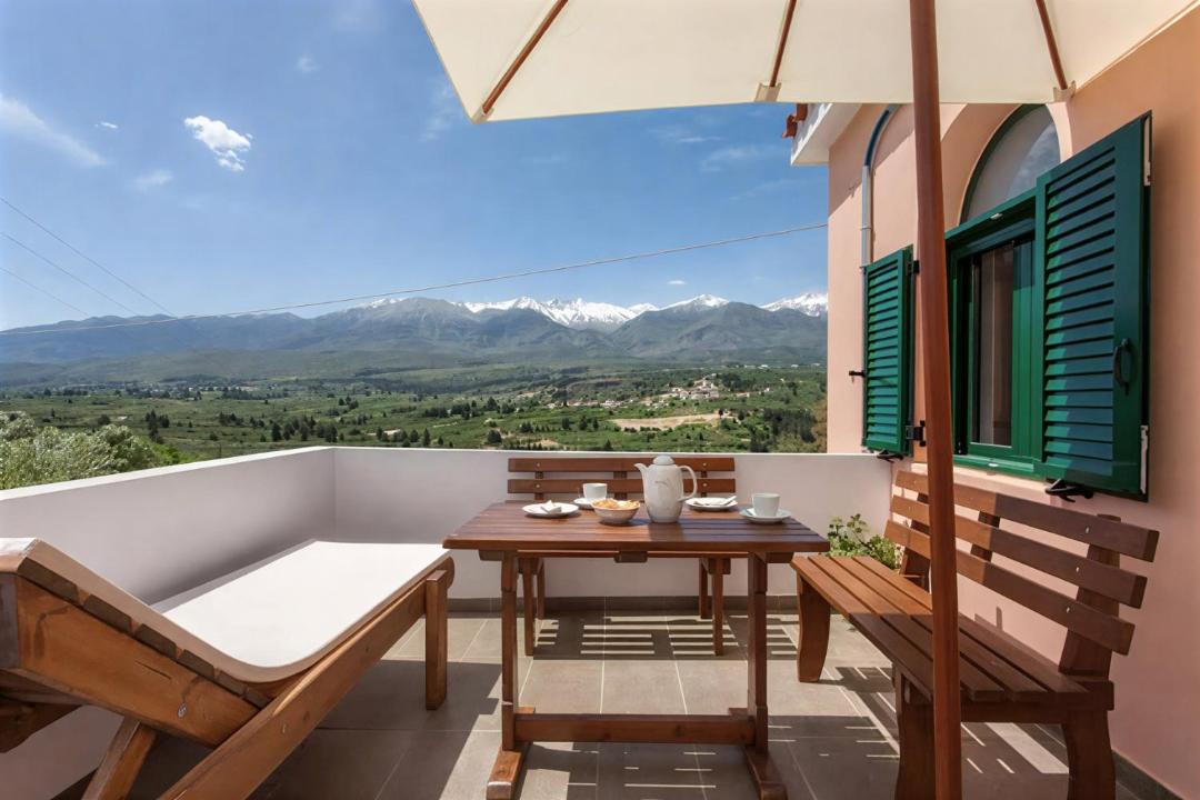 Photo of Patio Balcony in Makhairoi